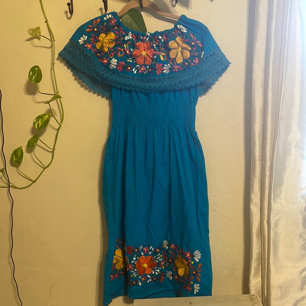 Women’s Mexican Dress. Embroidered design.